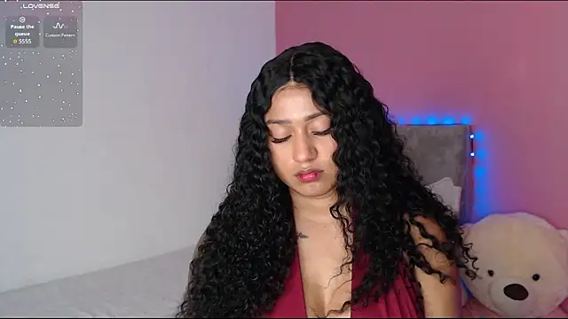 alinakiss online show from March 29, 7:14 pm