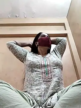 Magical Girl- online show from March 1, 6:35 am