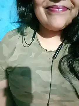 Snapshot of Love-Veronica chatting on June 25, 6:23 pm Love-Veronica online show from June 25, 6:23 pm