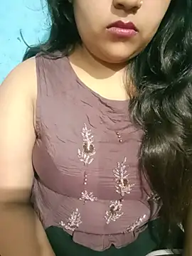 Snapshot of Love-Veronica chatting on July 2, 1:28 pm Love-Veronica online show from July 2, 1:28 pm
