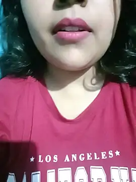 Snapshot of Love-Veronica chatting on July 6, 6:21 pm Love-Veronica online show from July 6, 6:21 pm