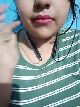 Snapshot of Love-Veronica chatting on July 13, 6:33 pm Love-Veronica online show from July 13, 6:33 pm