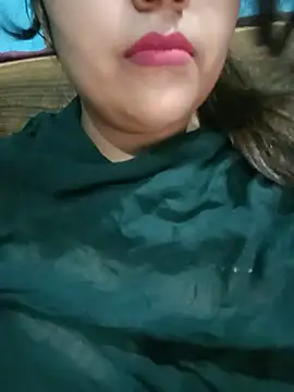 Snapshot of Love-Veronica chatting on July 16, 1:28 pm Love-Veronica online show from July 16, 1:28 pm