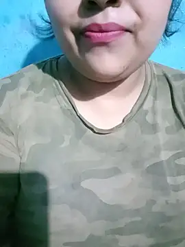 Snapshot of Love-Veronica chatting on July 18, 6:34 pm Love-Veronica online show from July 18, 6:34 pm