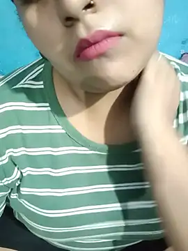 Snapshot of Love-Veronica chatting on July 19, 5:49 pm Love-Veronica online show from July 19, 5:49 pm