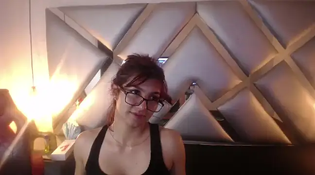 Snapshot of EndlessNightfx chatting on January 11, 7:17 am EndlessNightfx online show from January 11, 7:17 am