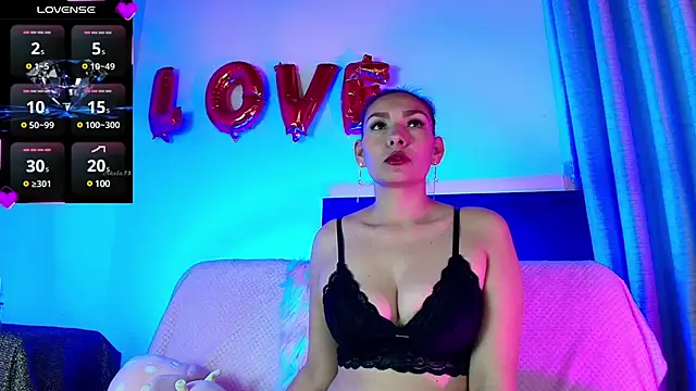 Carol love0411 online show from March 12, 4:24 pm