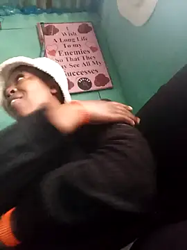 curvyloneah75 online show from March 19, 1:51 pm