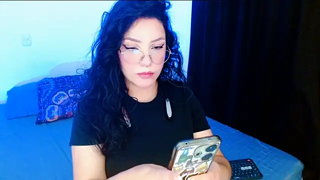 Snapshot of DollCam__ chatting on October 7, 11:13 pm DollCam online show from October 7, 11:13 pm