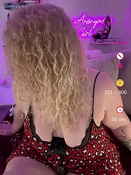 CurvyAnonymousGirl89 online show from May 19, 2:56 pm