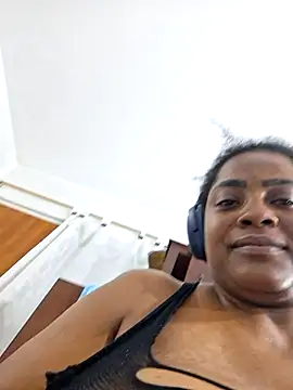 GoddessCarrie online show from November 15, 6:00 am