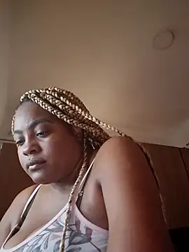 Snapshot of GoddessCarrie chatting on February 2, 9:24 pm GoddessCarrie online show from February 2, 9:24 pm