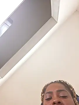 Snapshot of GoddessCarrie chatting on February 6, 4:39 am GoddessCarrie online show from February 6, 4:39 am