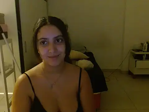 Snapshot of xBubblyBarbiexx chatting on February 25, 2:03 am xBubblyBarbiexx online show from February 25, 2:03 am