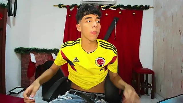 Harry LatinBoy online show from December 11, 7:57 pm