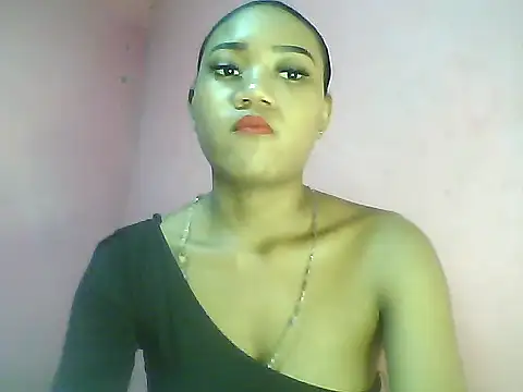 Snapshot of Fariana01 chatting on December 10, 11:19 pm Fariana01 online show from December 10, 11:19 pm