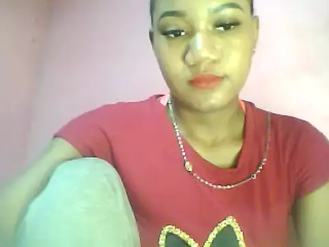 Snapshot of Fariana01 chatting on December 16, 1:31 am Fariana01 online show from December 16, 1:31 am