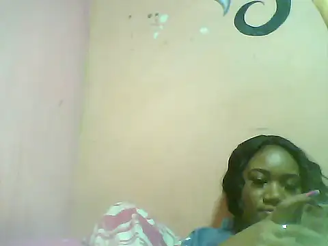 Snapshot of Fariana01 chatting on January 4, 1:21 am Fariana01 online show from January 4, 1:21 am