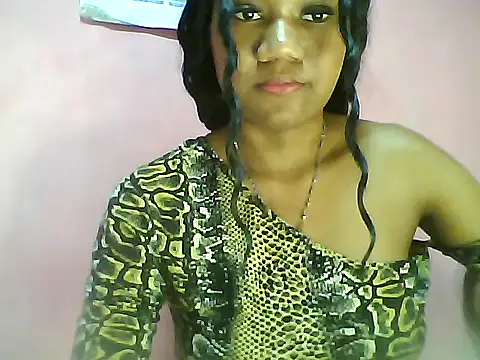 Snapshot of Fariana01 chatting on February 2, 12:09 am Fariana01 online show from February 2, 12:09 am