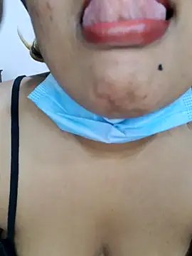 Snapshot of Masha_123 chatting on October 15, 5:35 pm Masha 123 online show from October 15, 5:35 pm