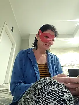 Vagabondainnamorata online show from February 4, 8:20 am