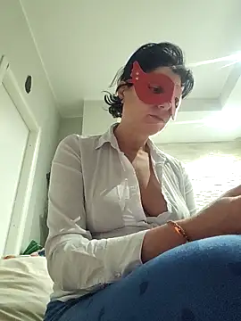 Vagabondainnamorata online show from April 5, 4:20 am