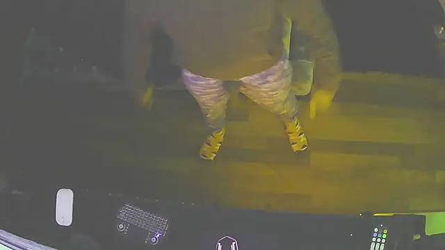 Snapshot of Bignc chatting on October 26, 9:48 am Bignc online show from October 26, 9:48 am