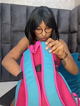 Snapshot of LollaByer chatting on February 14, 5:14 pm LollaByer online show from February 14, 5:14 pm