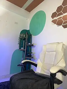 Snapshot of LollaByer chatting on September 21, 7:15 pm LollaByer online show from September 21, 7:15 pm