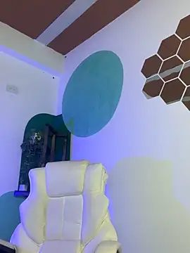 Snapshot of LollaByer chatting on October 10, 9:14 pm LollaByer online show from October 10, 9:14 pm