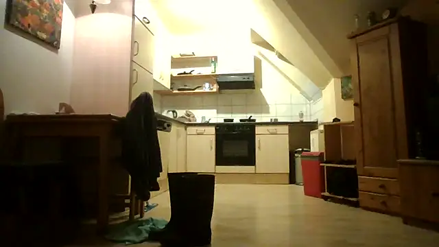 Snapshot of nacktchiller1076 chatting on March 3, 2:04 am nacktchiller1076 online show from March 3, 2:04 am