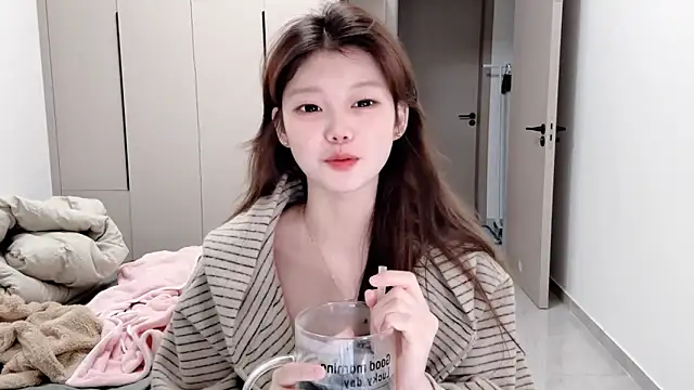 yangyang-1115 online show from October 10, 4:33 am