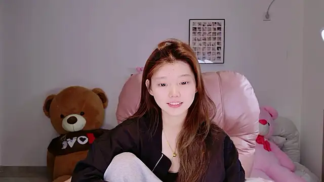 Snapshot of yangyang-1115 chatting on April 22, 4:26 am yangyang-1115 online show from April 22, 4:26 am