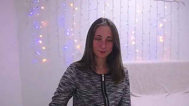 Snapshot of MichelLeee chatting on January 17, 12:10 pm MichelLeee online show from January 17, 12:10 pm
