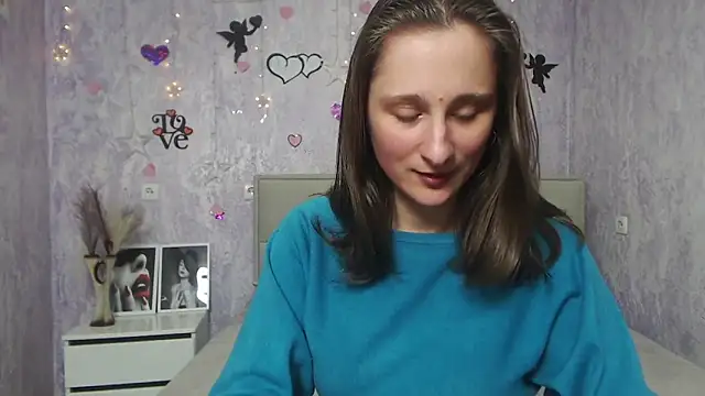 Snapshot of MichelLeee chatting on March 3, 3:20 pm MichelLeee online show from March 3, 3:20 pm