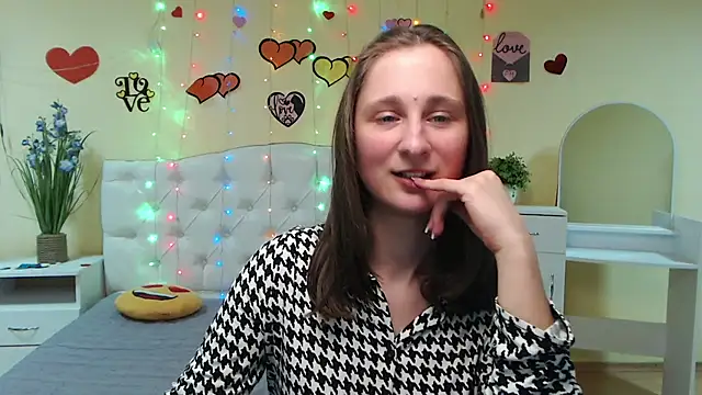 Snapshot of MichelLeee chatting on March 7, 3:07 pm MichelLeee online show from March 7, 3:07 pm