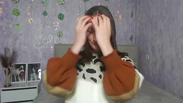 Snapshot of MichelLeee chatting on March 19, 12:01 pm MichelLeee online show from March 19, 12:01 pm