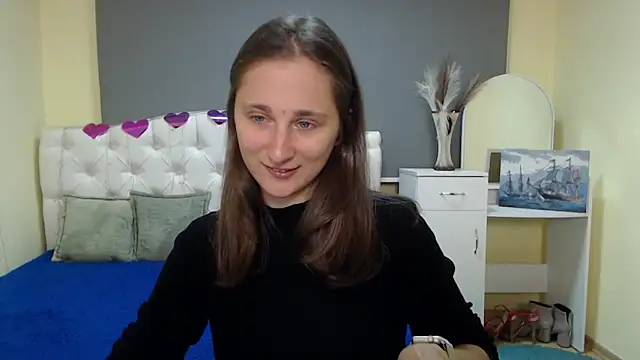 Snapshot of MichelLeee chatting on September 27, 11:15 am MichelLeee online show from September 27, 11:15 am