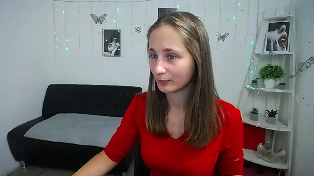 Snapshot of MichelLeee chatting on September 29, 11:26 am MichelLeee online show from September 29, 11:26 am