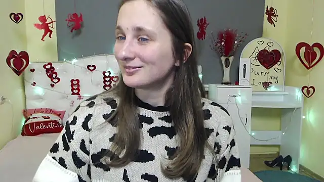 Snapshot of MichelLeee chatting on February 16, 1:07 pm MichelLeee online show from February 16, 1:07 pm