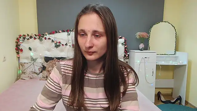 MichelLeee online show from March 10, 12:32 pm