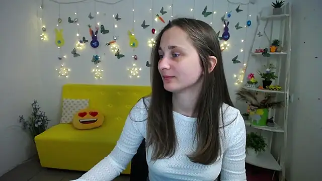 MichelLeee online show from April 13, 11:27 am