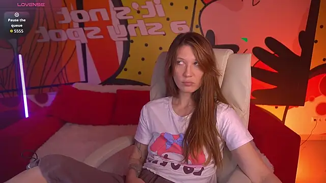 DreamyLinaa online show from February 28, 8:43 pm