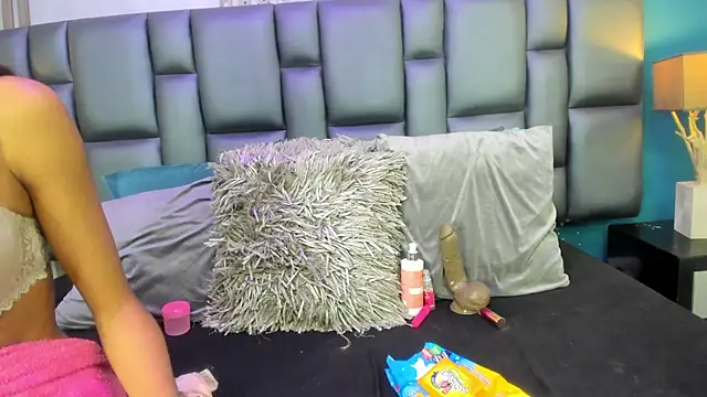 AshleyHill2 online show from February 18, 3:31 am