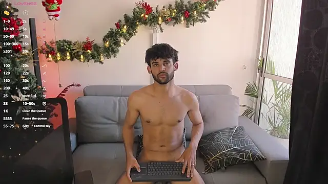 Snapshot of andrewChris_ chatting on December 9, 8:54 pm andrewChris  online show from December 9, 8:54 pm