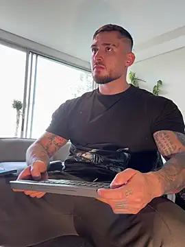 DimitriSullivan  online show from March 28, 8:52 pm