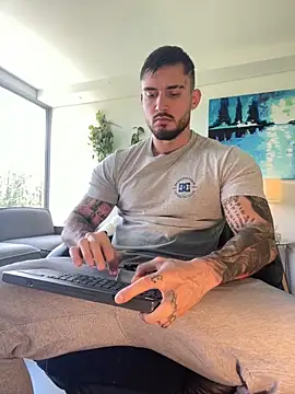 DimitriSullivan  online show from April 3, 5:55 pm