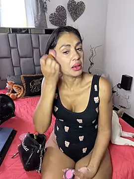 Snapshot of danielax50 chatting on February 7, 7:38 pm danielax50 online show from February 7, 7:38 pm