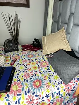 Snapshot of danielax50 chatting on February 13, 11:37 pm danielax50 online show from February 13, 11:37 pm