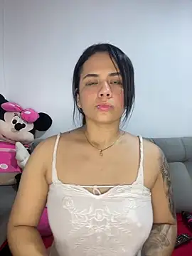 Leyna Kenet online show from December 24, 7:06 am